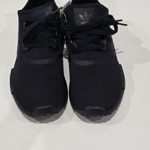 Adidas | Black Sneakers Unisex Size W7 - Picture 8 of 10